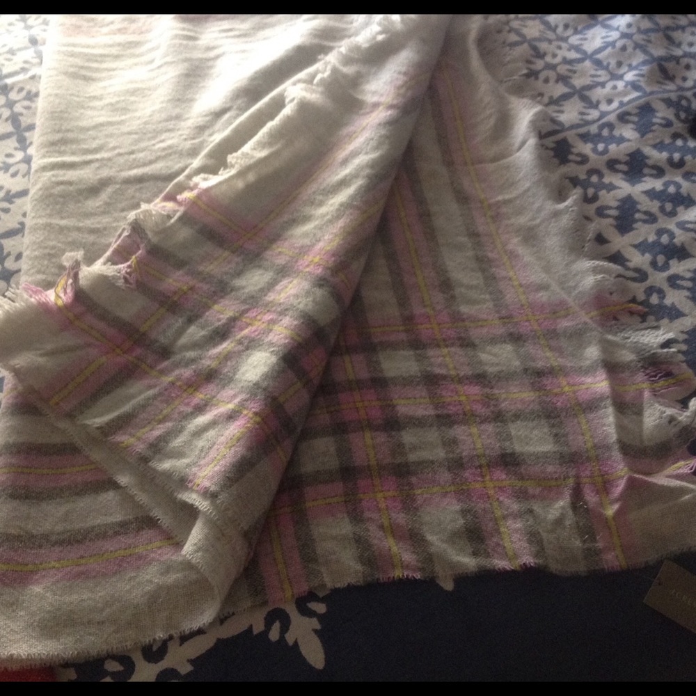 J Crew winter scarf